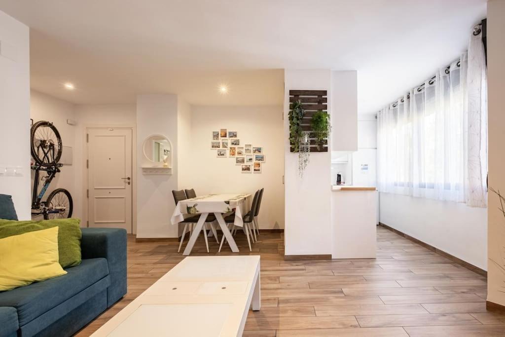 Апартаменты Bonito Piso Recien Reformado Con Zona De Parking Альмуньекар Экстерьер фото